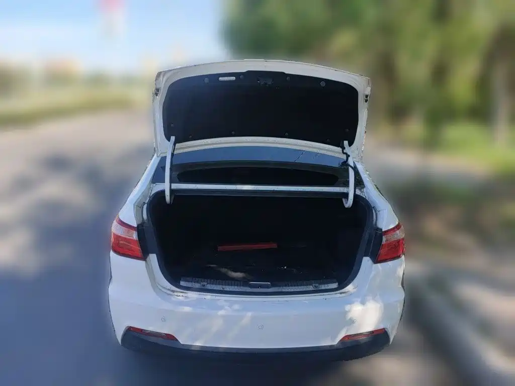 Фото 20 - Changan Yuexiang V7