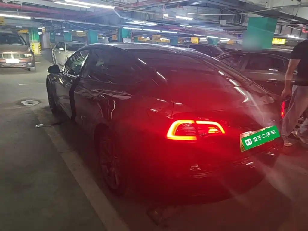 Фото 5 - Tesla Model 3