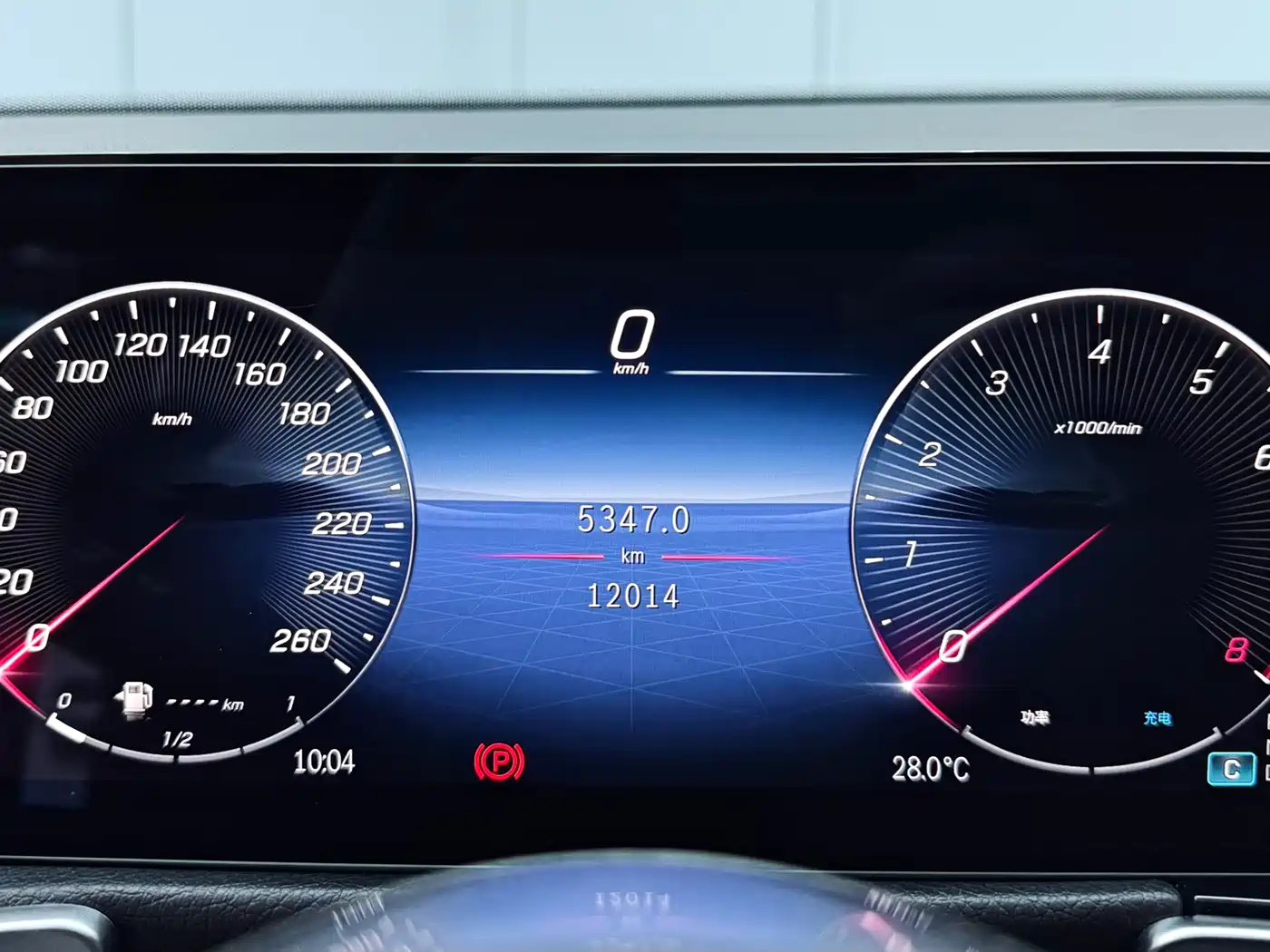 Mercedes-Benz GLB 2024 GLB 220 Dynamic фото 22