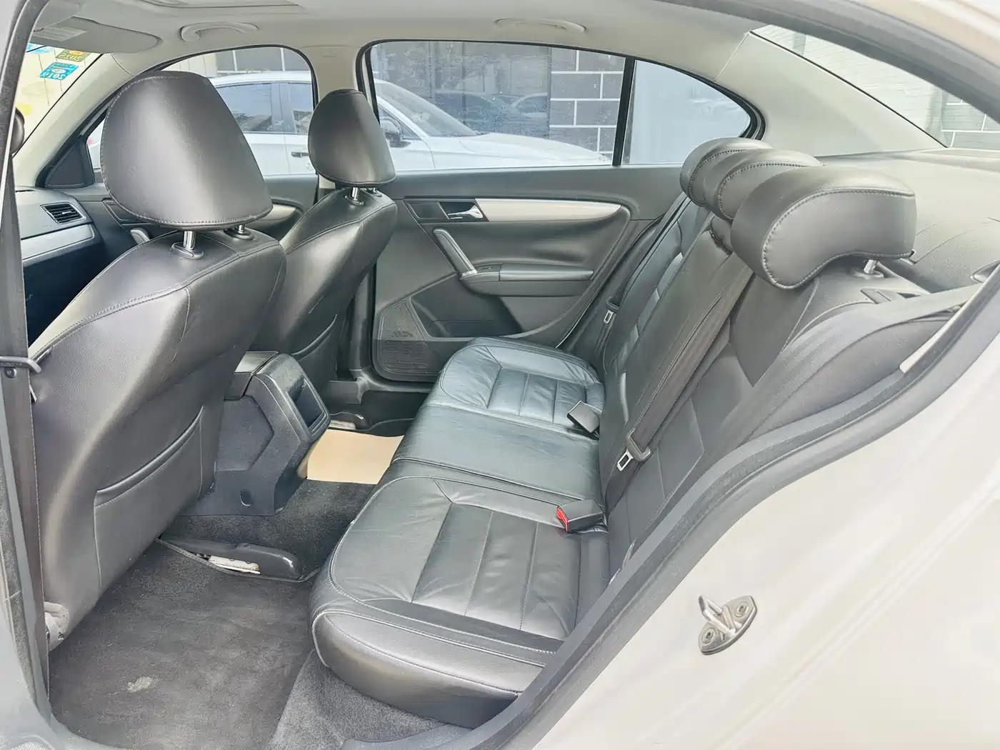 Volkswagen Lavida 2013 Facelift Classic 1.6L Automatic Comfort фото 23