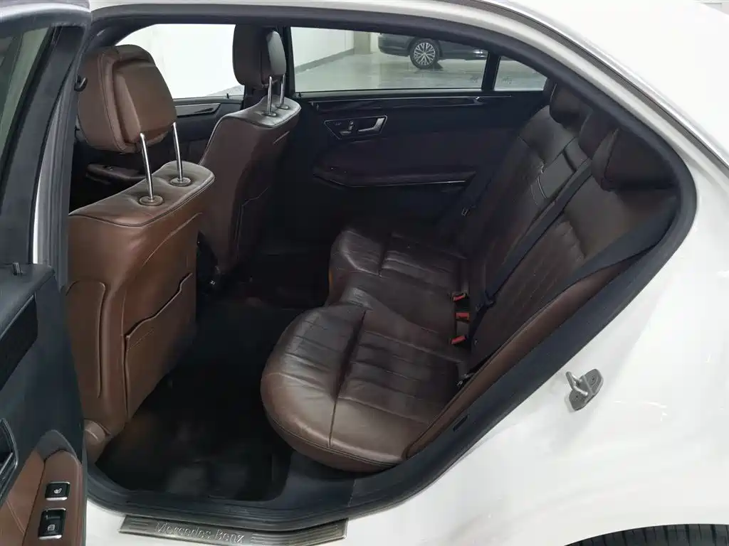 Mercedes-Benz E-Class 2015 E 260 L Sport Luxury фото 15