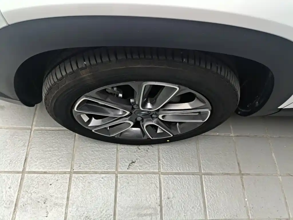 Geely ICON 2025 2026 Chocolate 1.5TD Pure Edition