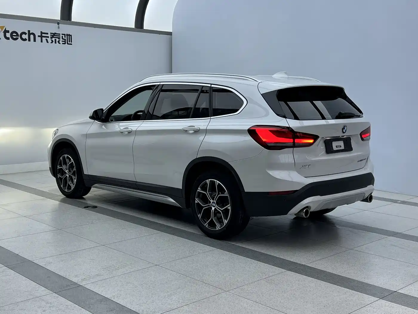 BMW X1 2022 sDrive20Li Fashion фото 25