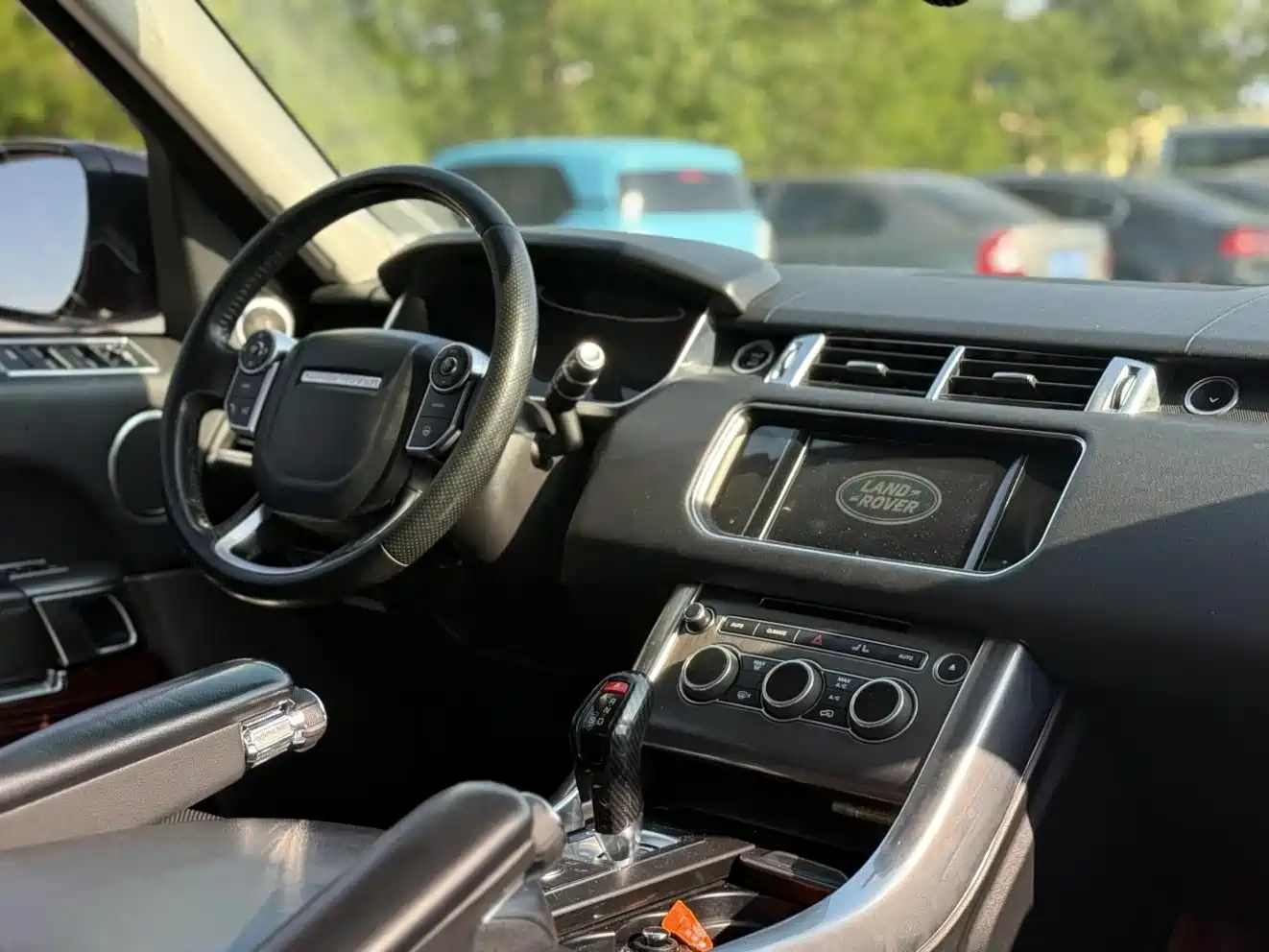 Land Rover Range Rover Sport 2016 Model 3.0 SC V6 SE фото 11