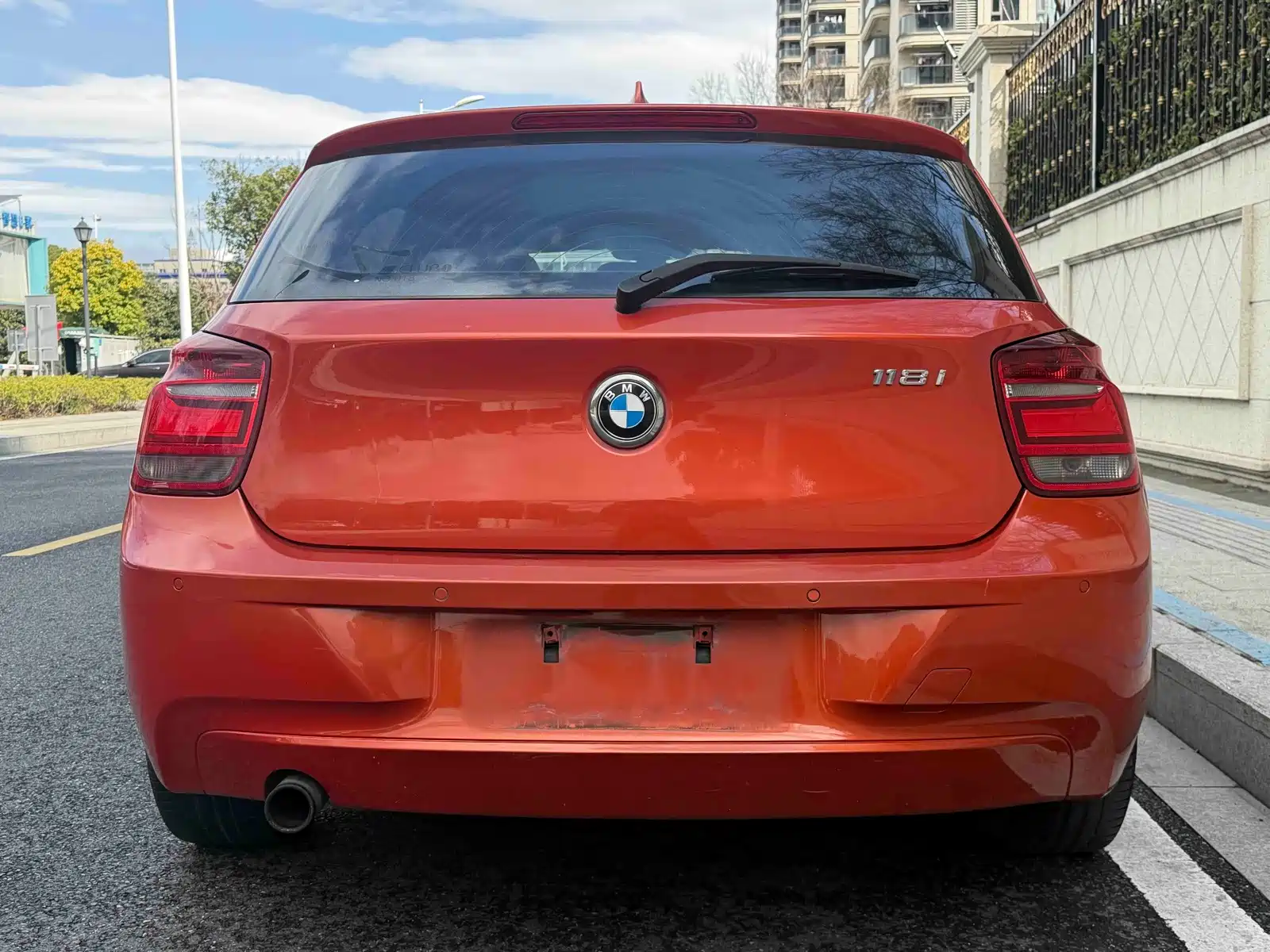 Photo 4 - BMW 1 Series (Import)