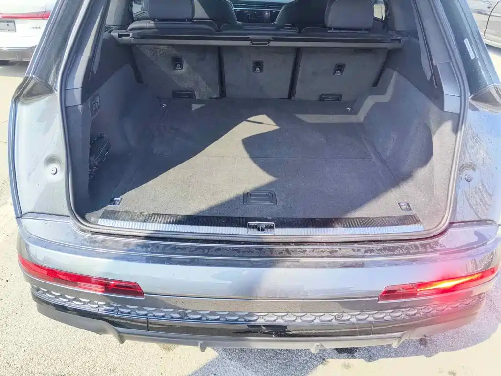 Audi SQ7 2024 2024 4.0 TFSI