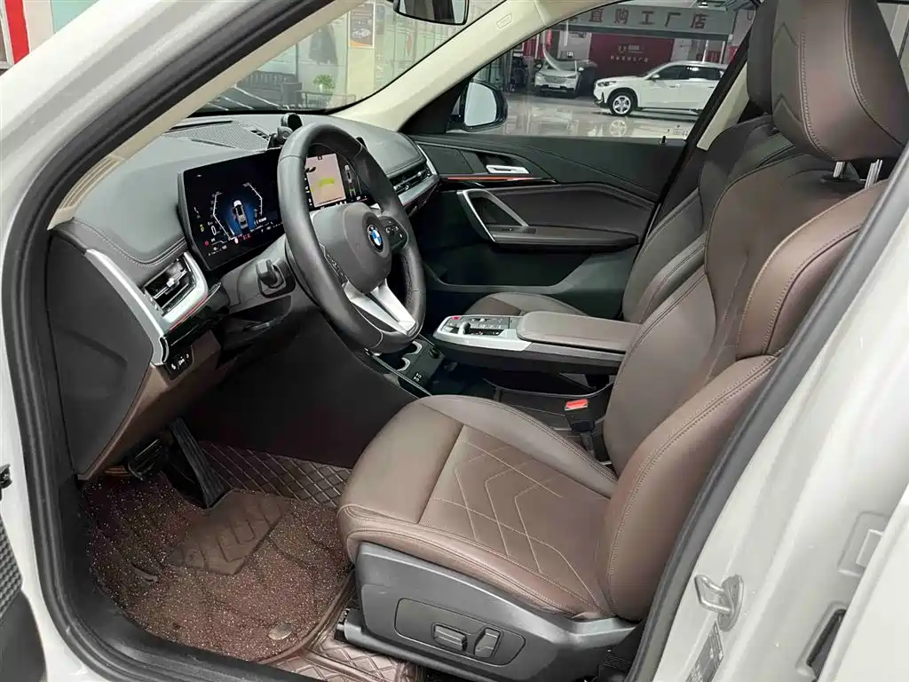 BMW X1 2023 sDrive20Li X Design Package фото 11