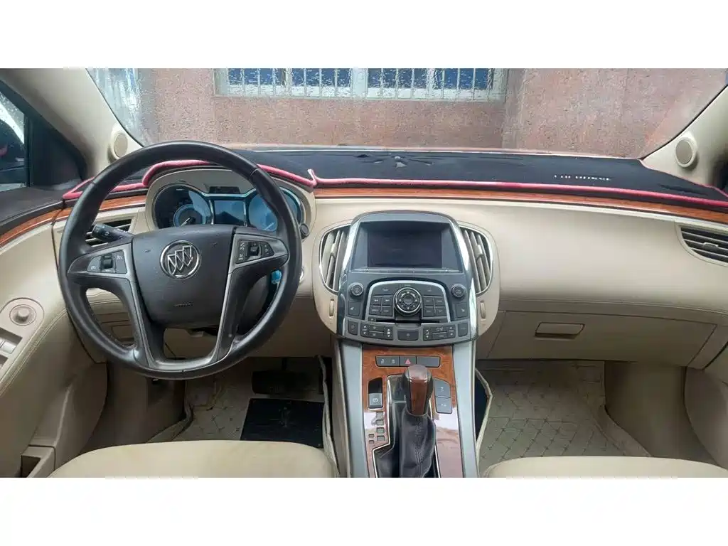 Фото 6 - Buick LaCrosse