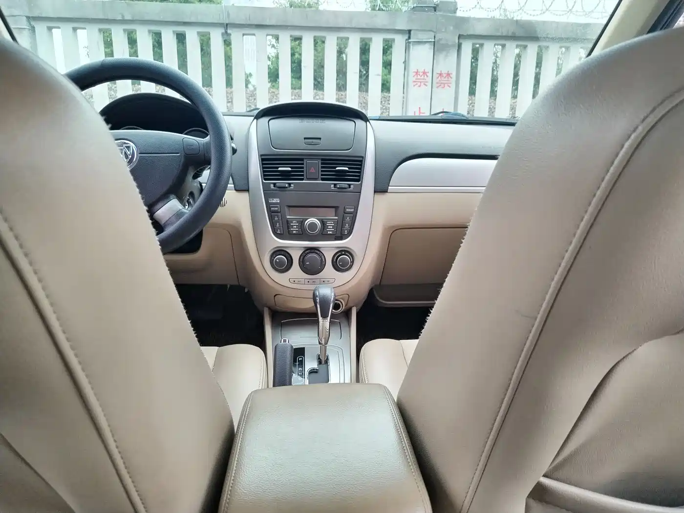 Buick Excelle 2013 1.5L Automatic Classic фото 14