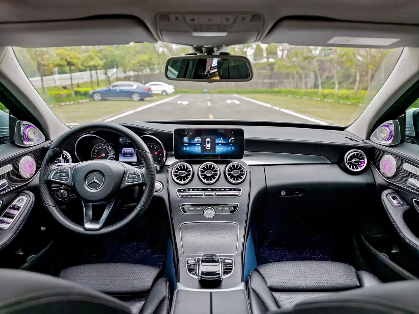 Mercedes-Benz C-Class 2017 C 200 L Sport фото 12