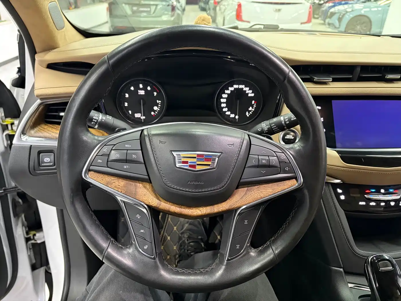 Cadillac XT5 2020 28T AWD Platinum Sport Edition фото 16