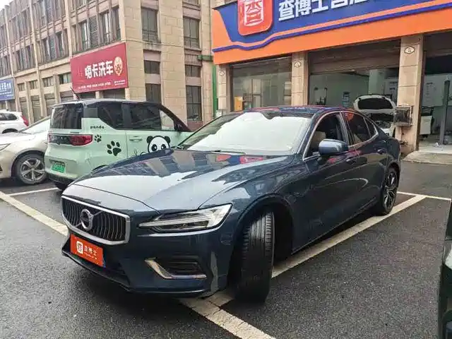 VOLVO S60
