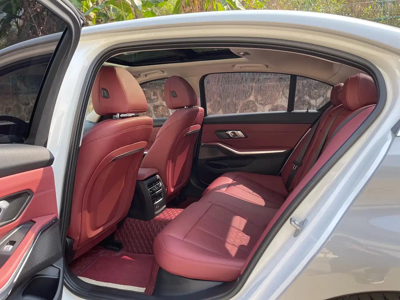 BMW 3 Series 2024 325Li M Sport Package фото 6