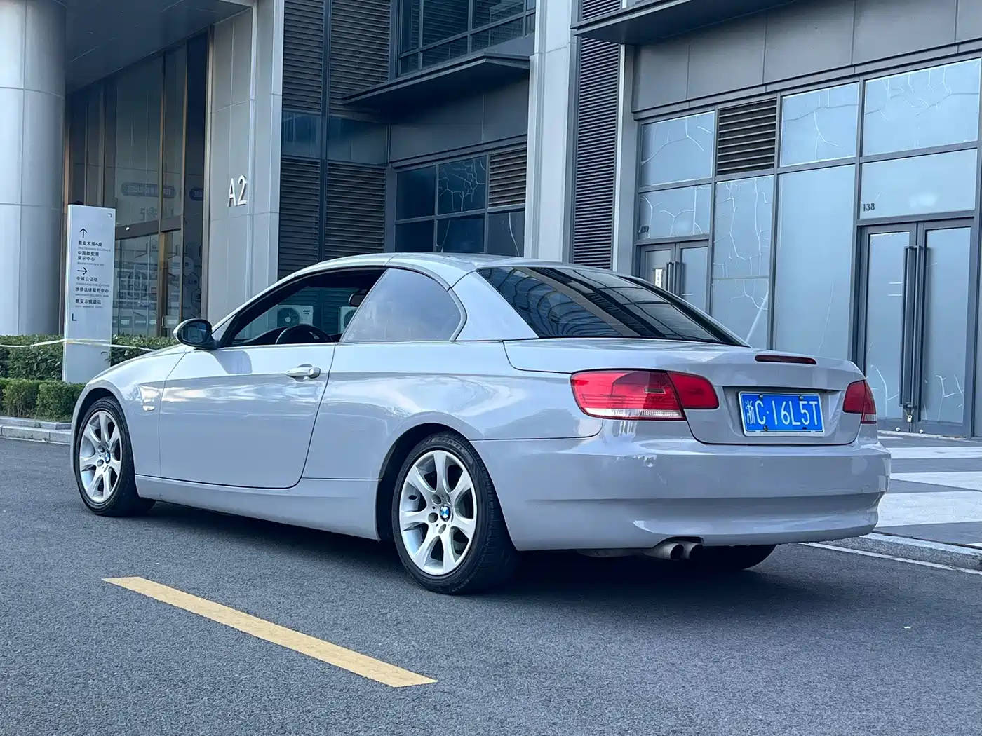 BMW 3 Series (Import) 2009 2009 Model 330i Convertible