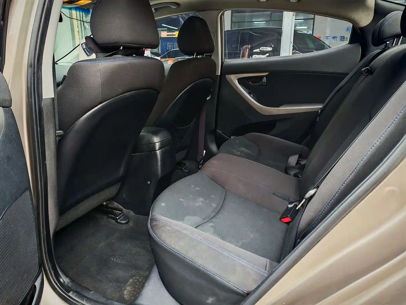 Hyundai Langdong 2013 1.6L Automatic Leading фото 5