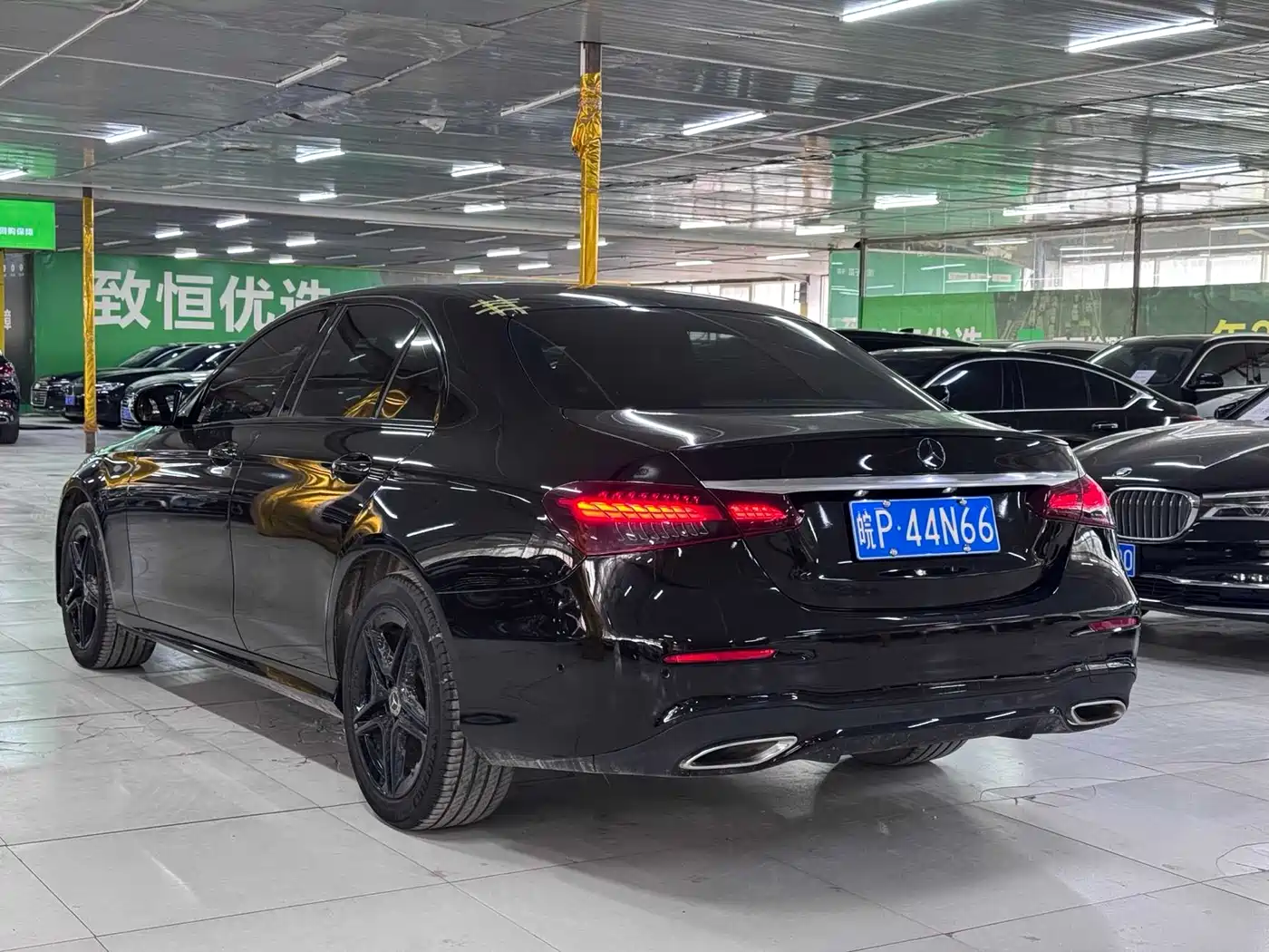 MERCEDES-BENZ E CLASS