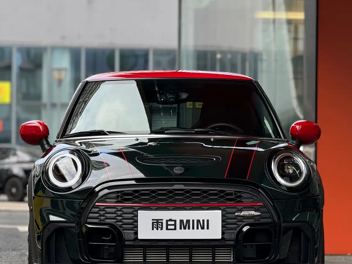 Photo 2 - MINI JCW