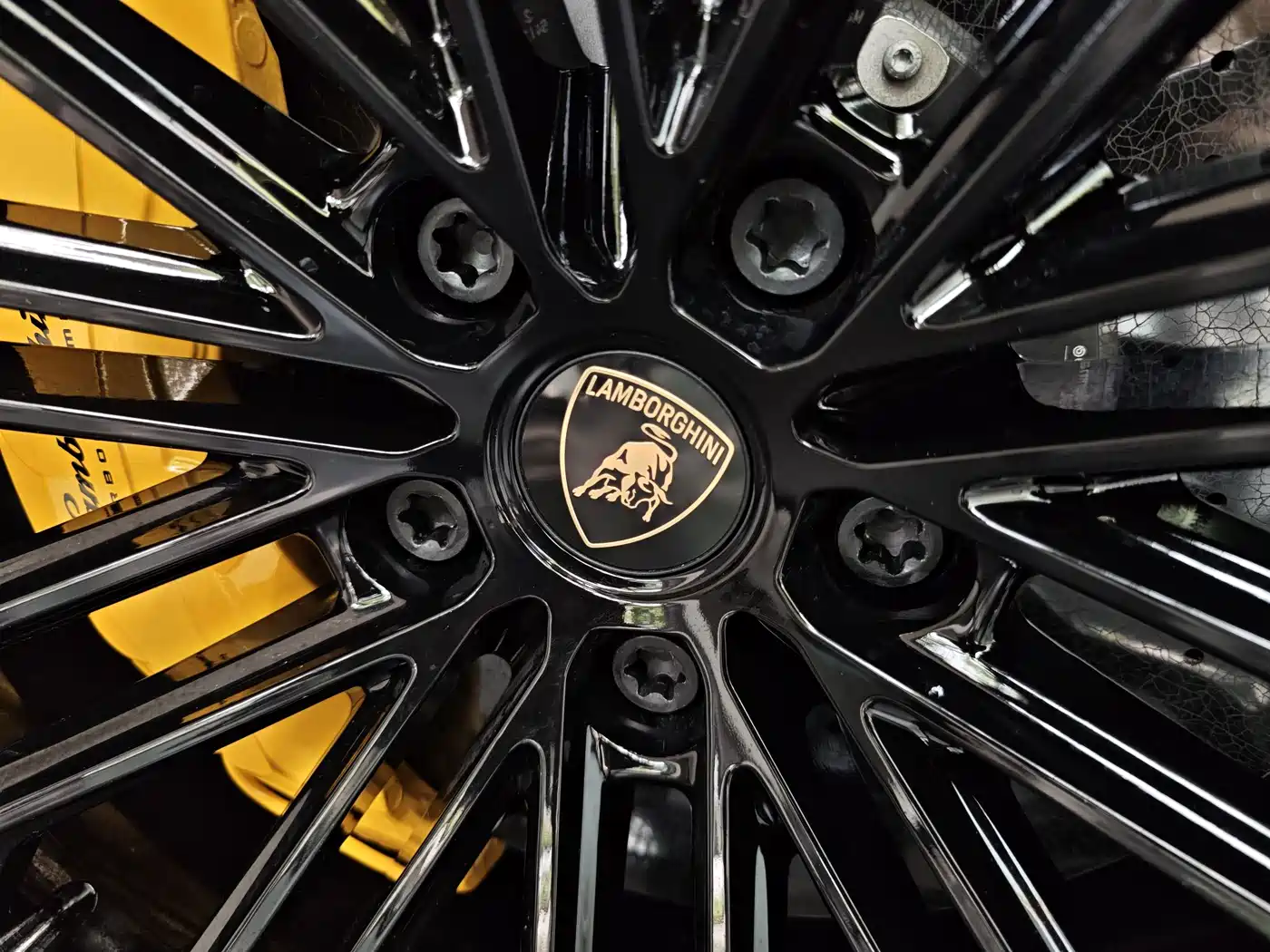 Lamborghini Urus SE 2026 2025 4.0T Standard Edition