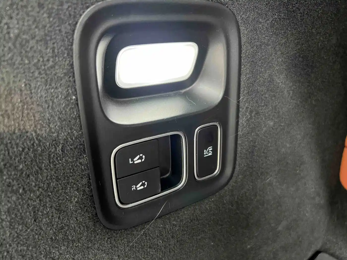 صورة 24 - Li Auto Li L8