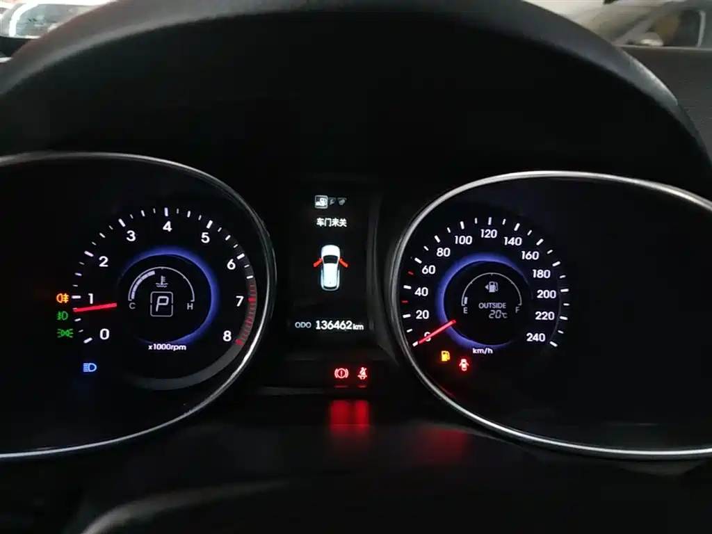 Hyundai Santa Fe 2015 2.4L Automatic 4WD Smart 5-seater фото 12