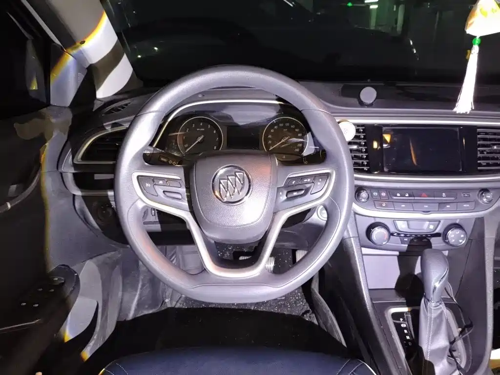 Фото 3 - Buick Excelle