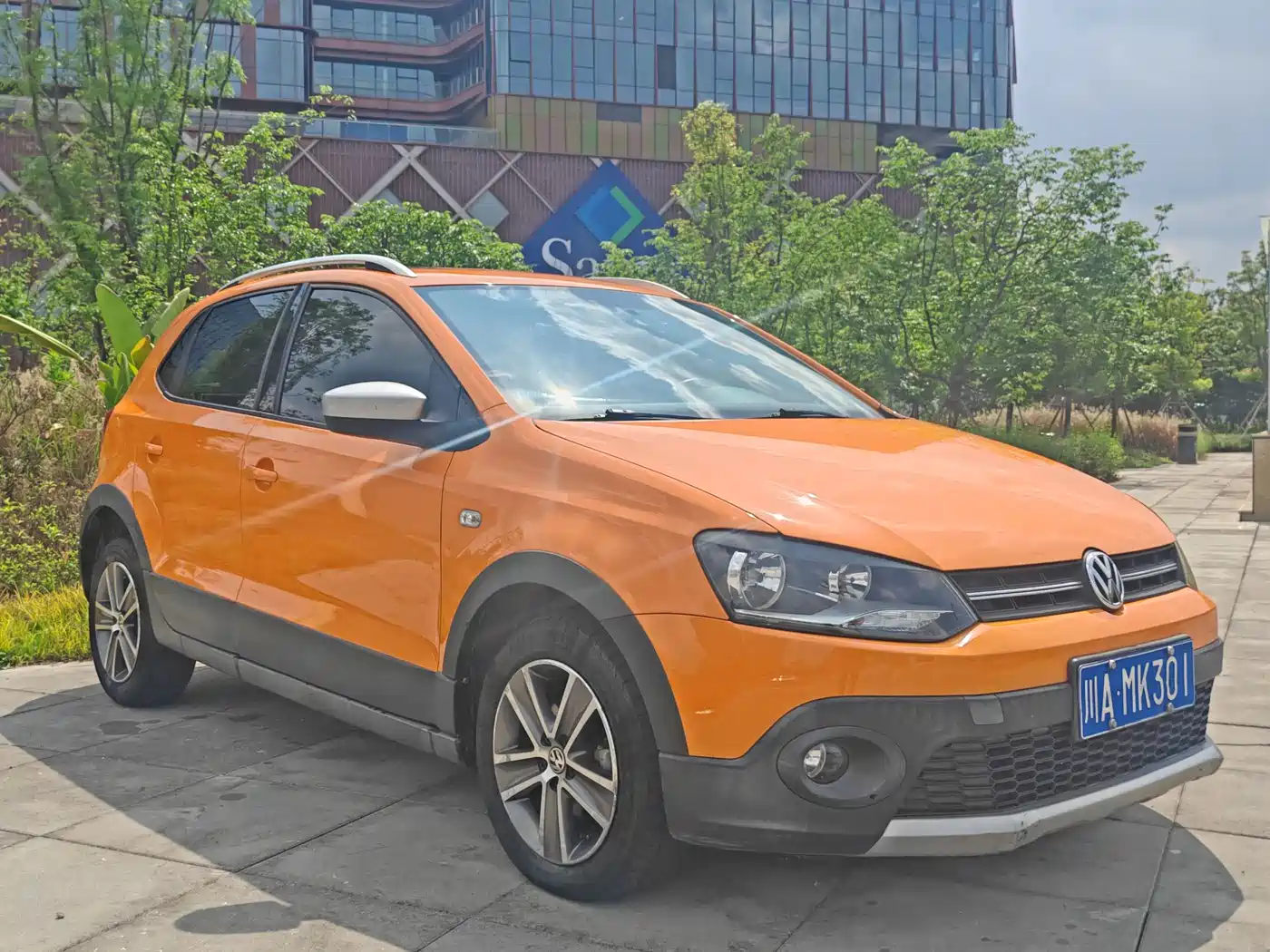 Volkswagen Polo 2012 1.6L Cross Polo AT фото 3