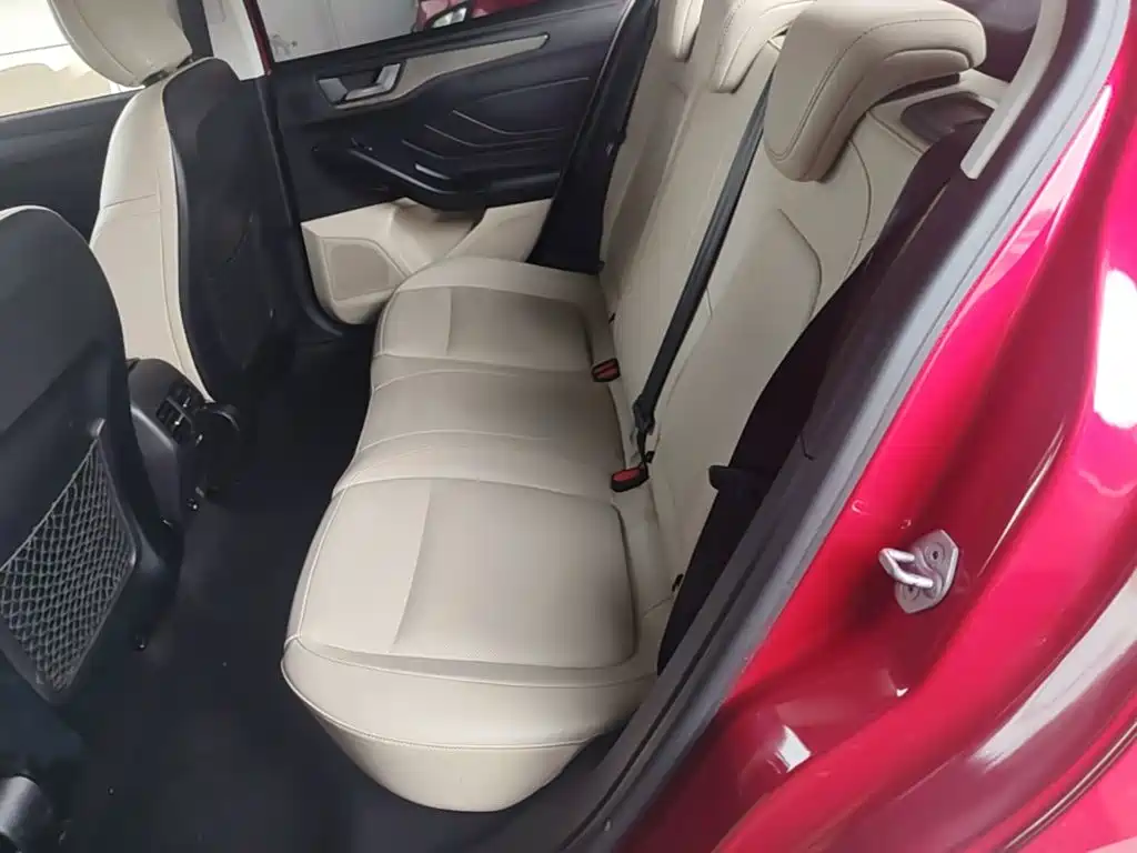 Ford Focus 2021 2021 Sedan EcoBoost 180 Auto Trend