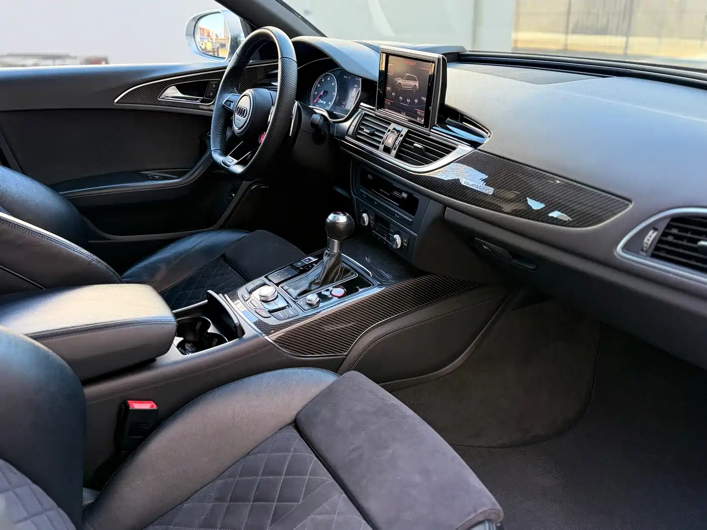 Audi RS 6 2016 RS 6 4.0T Avant фото 20