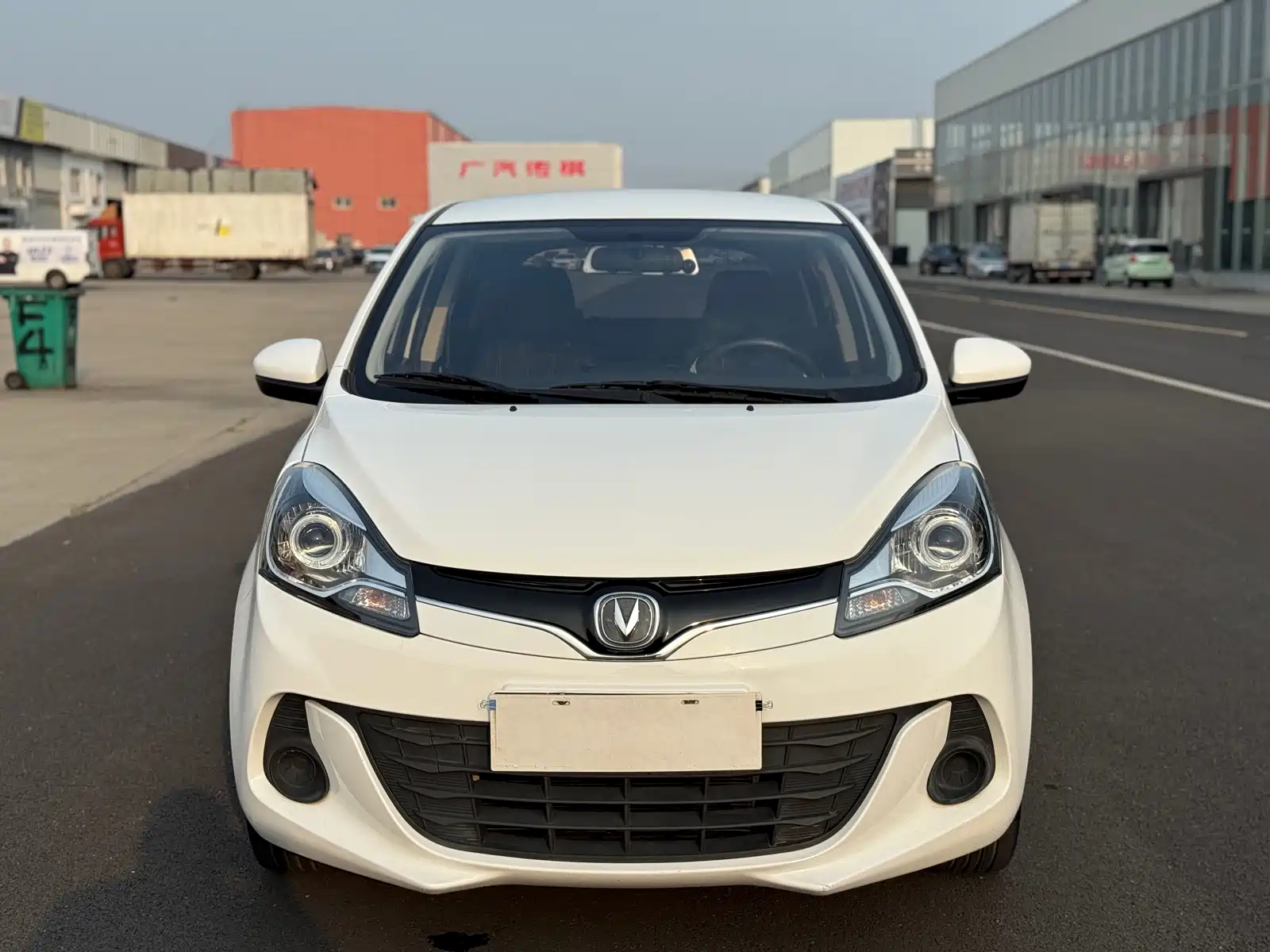 Photo 2 - Changan Benben E-Star