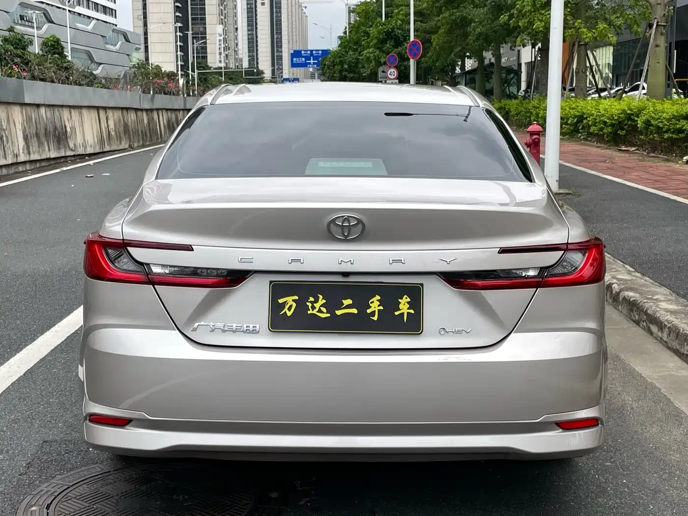 Toyota Camry 2024 Hybrid 2.0HGVP Luxury Edition фото 5