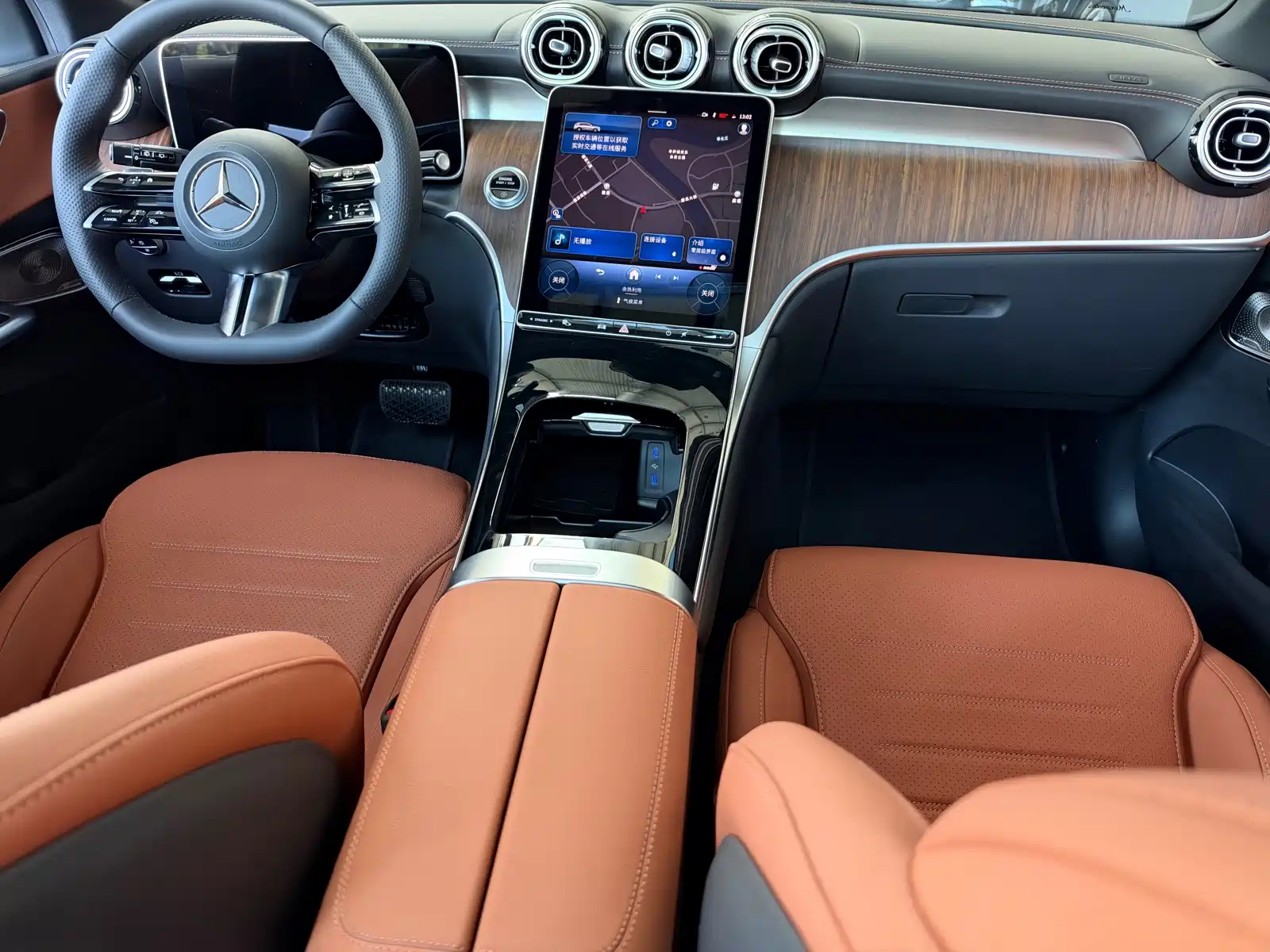 Фото 8 - Mercedes-Benz GLC