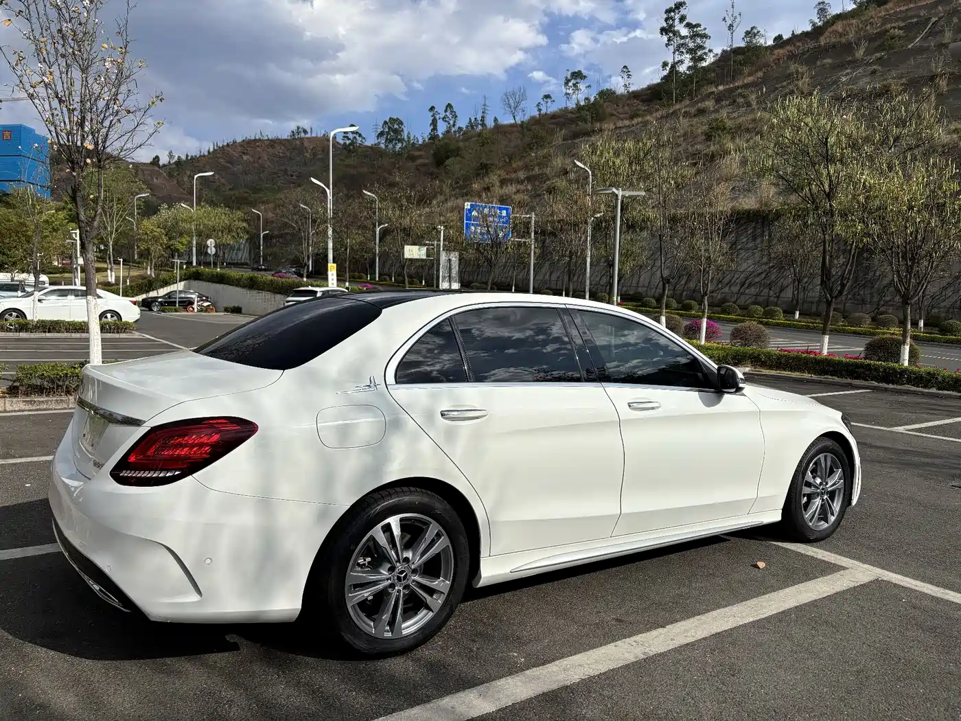 MERCEDES-BENZ C CLASS