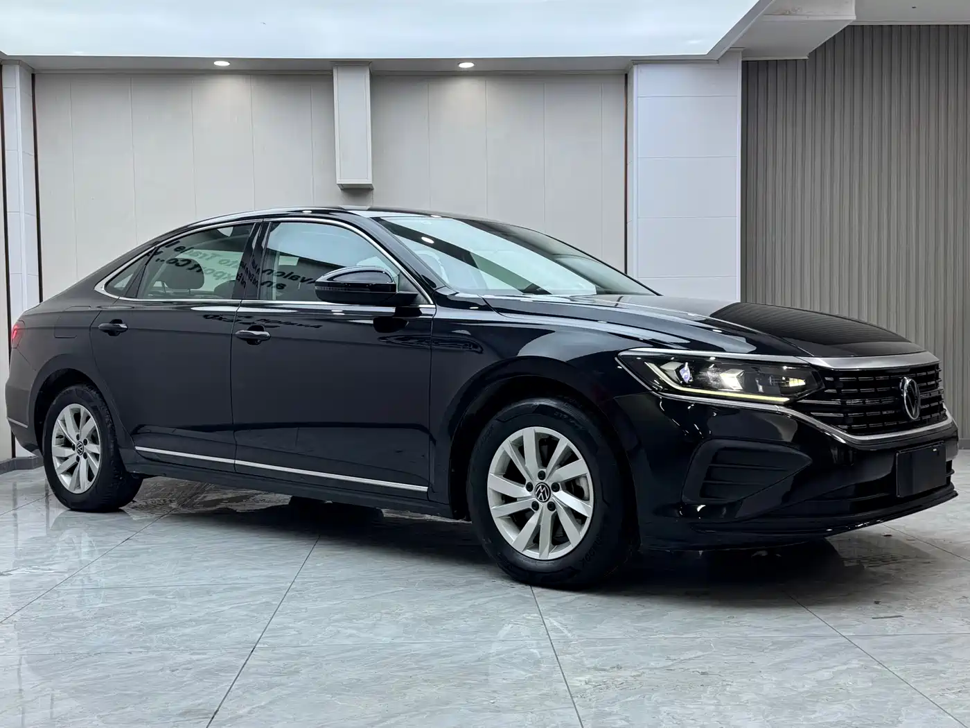 Volkswagen Passat 2022 280TSI Elite Edition фото 3