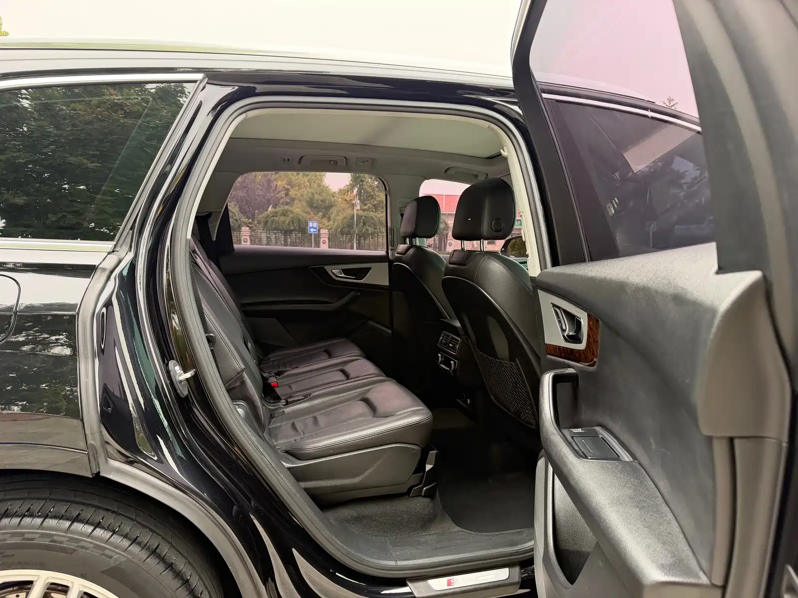 Photo 22 - Audi Q7