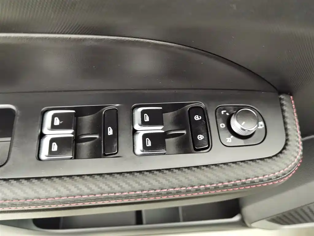 GEELY AUTOMOBILE GEELY ICON