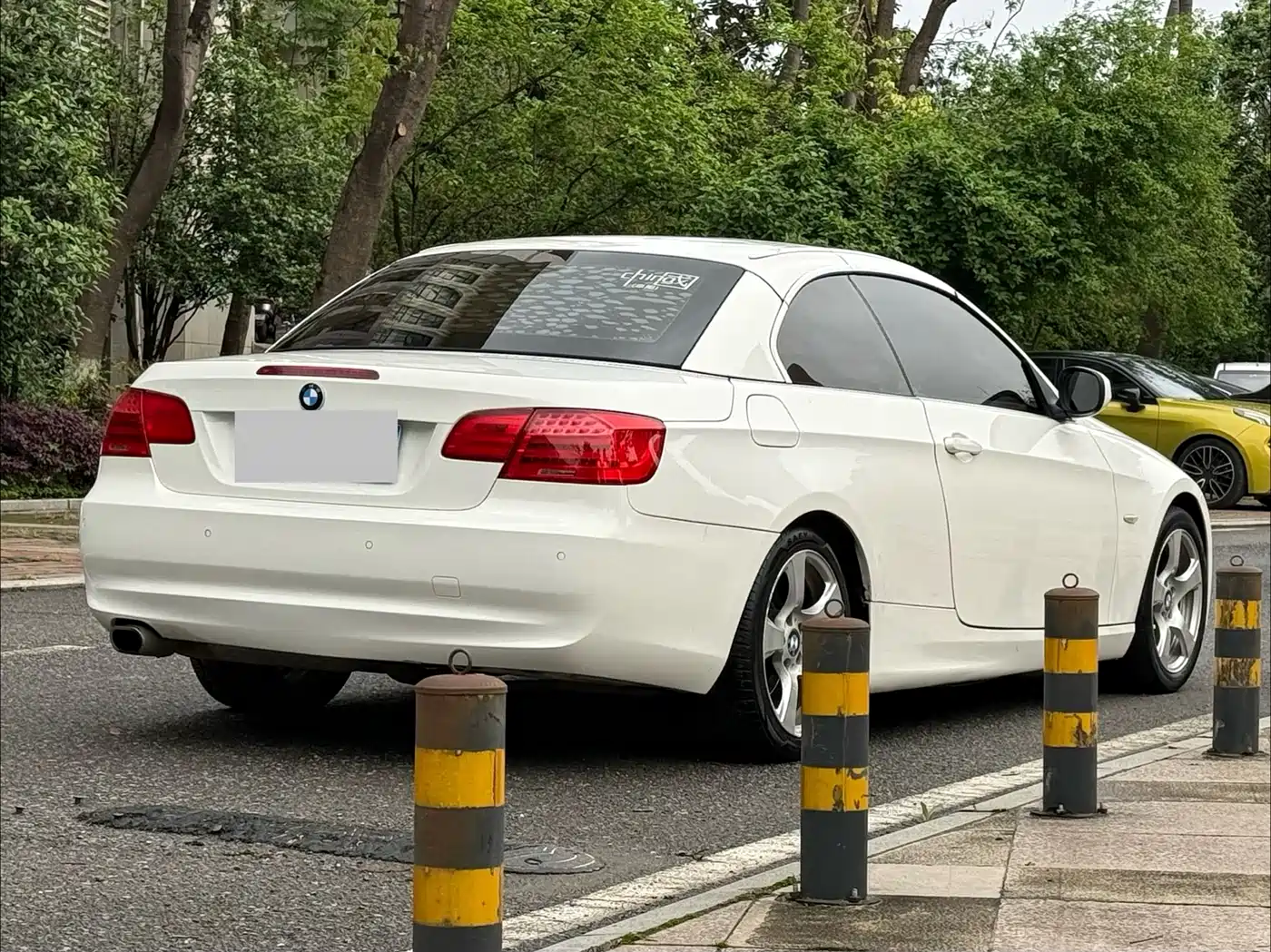 BMW 3 Series (Import) 2011 320i Convertible фото 4