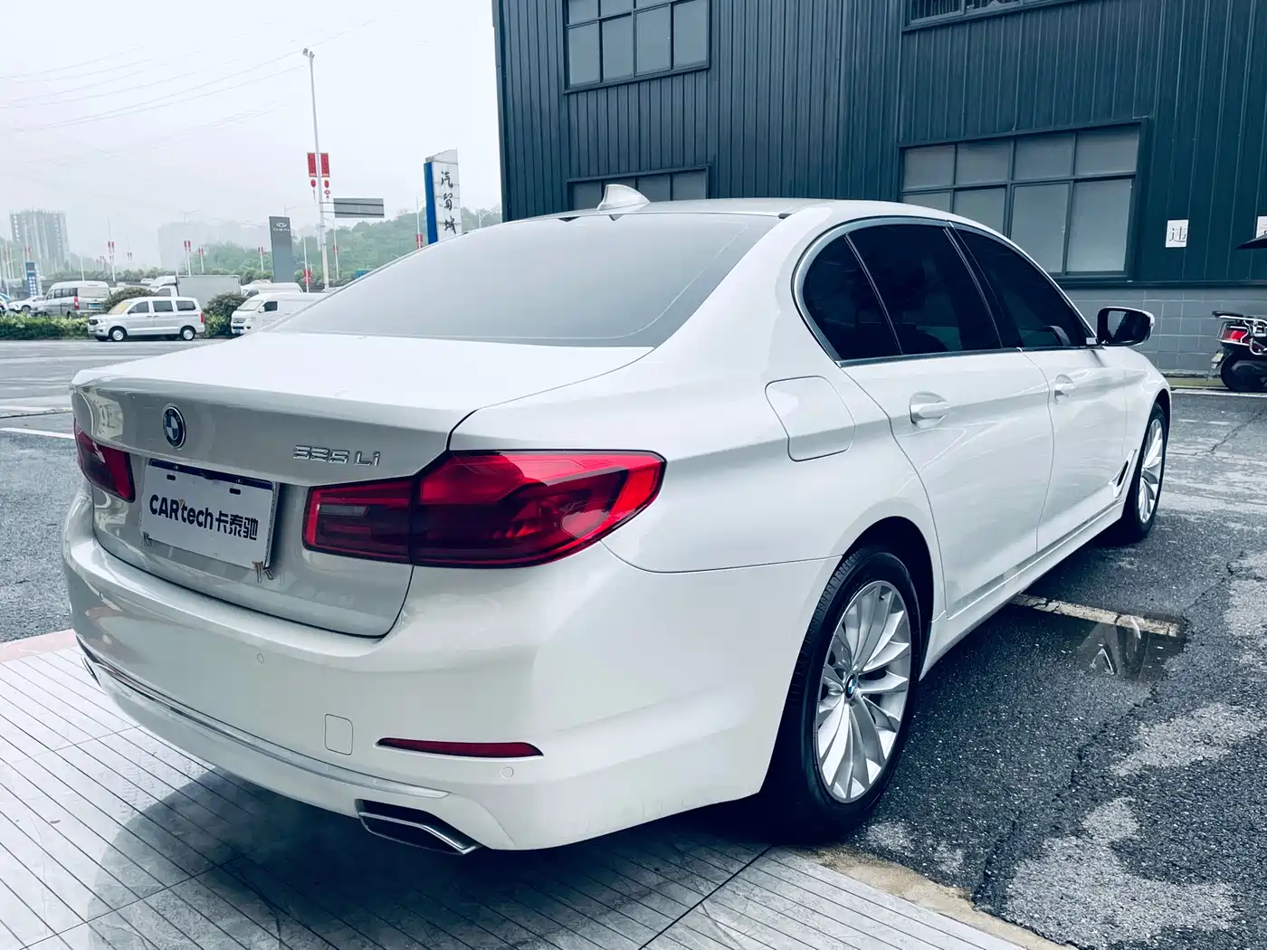 BMW 5 Series 2019 525Li Luxury Package фото 13