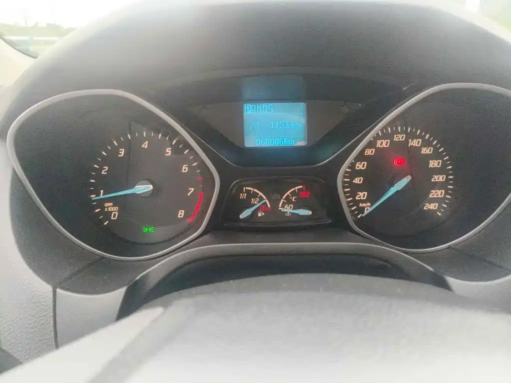 Фото 4 - Ford Focus