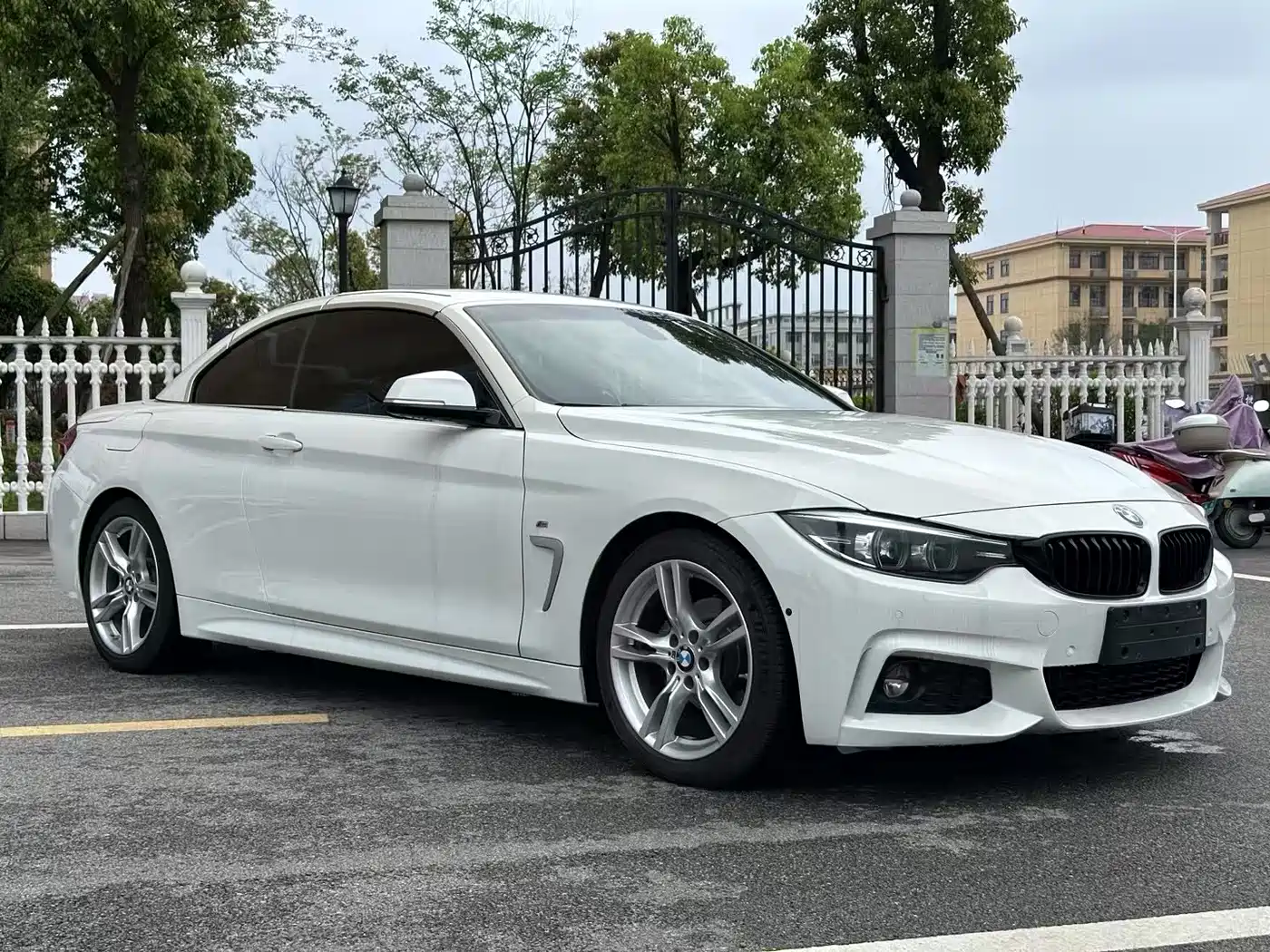 BMW 4 Series 2019 425i Convertible M Sport Package фото 2