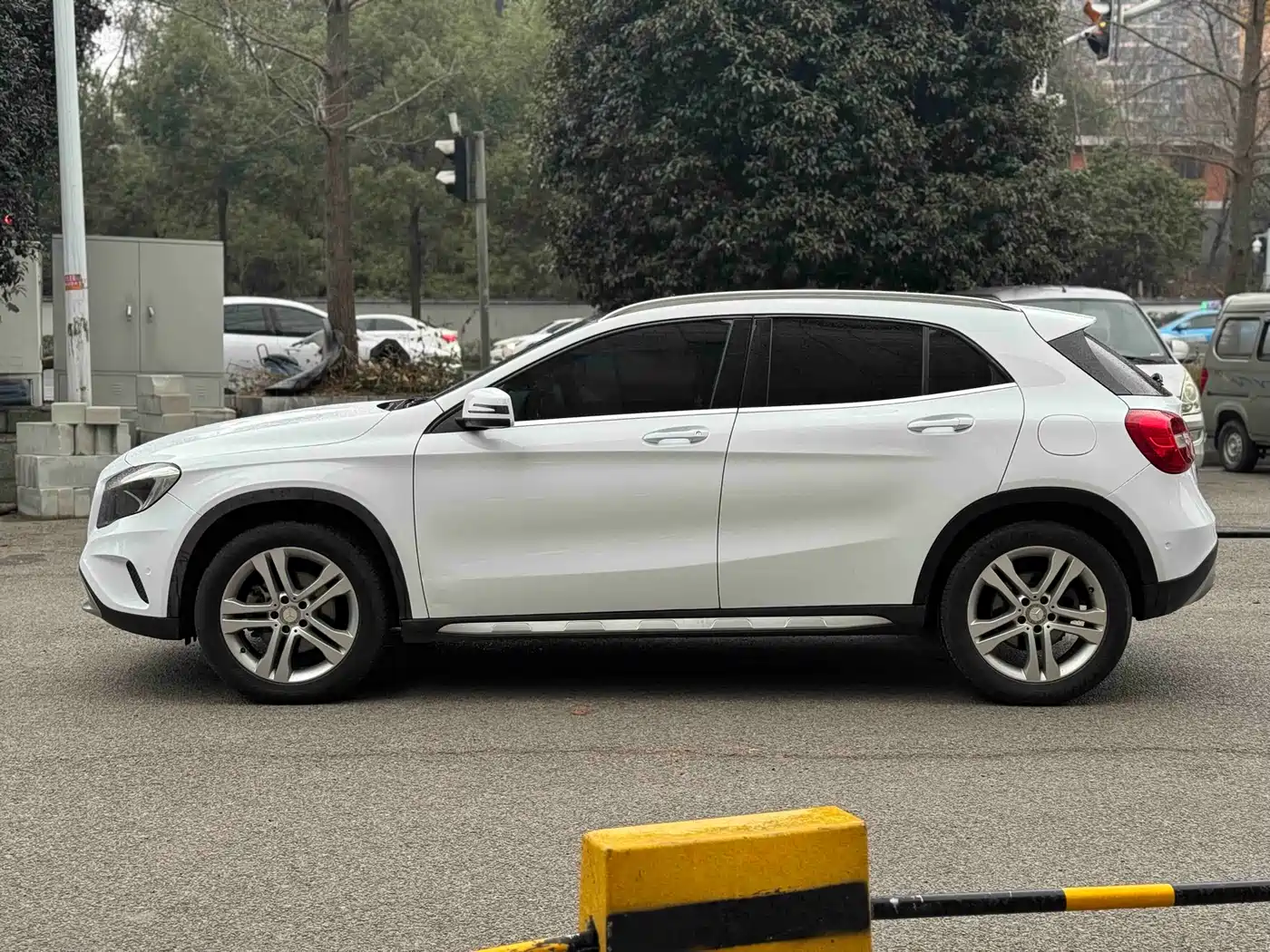 Mercedes-Benz GLA 2016 GLA 200 Dynamic фото 4