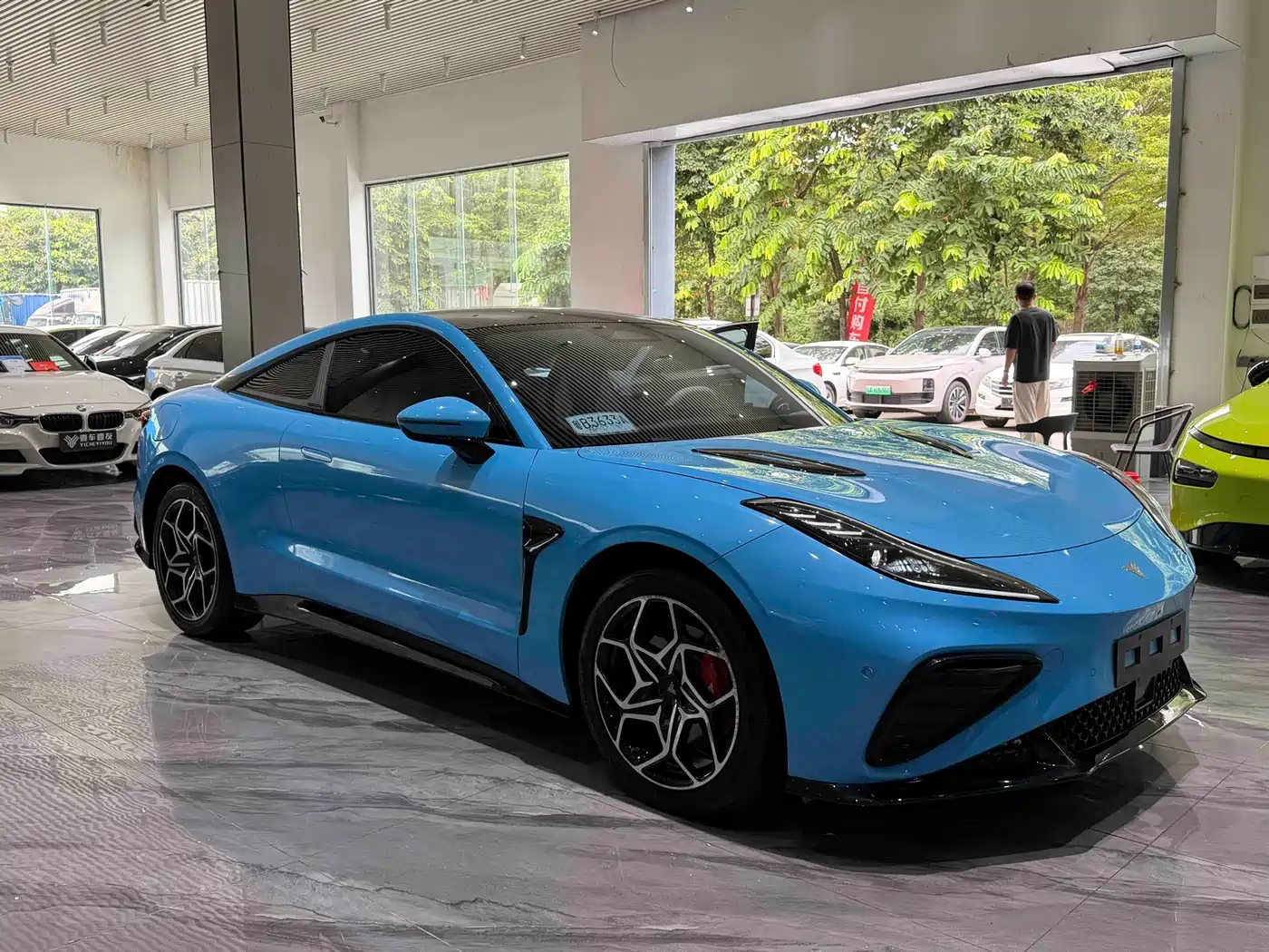 Nezha Auto Nezha GT 2024 2023 580 AWD Sport Edition