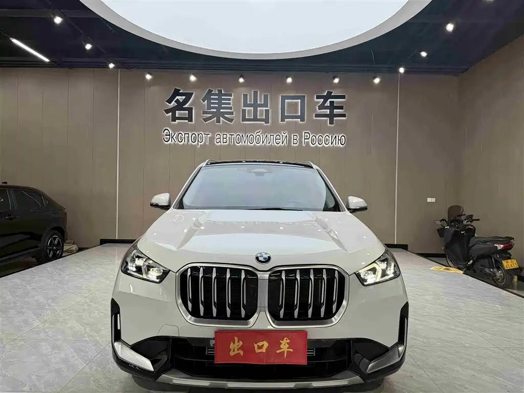 BMW X1 2023 sDrive20Li X Design Package фото 2