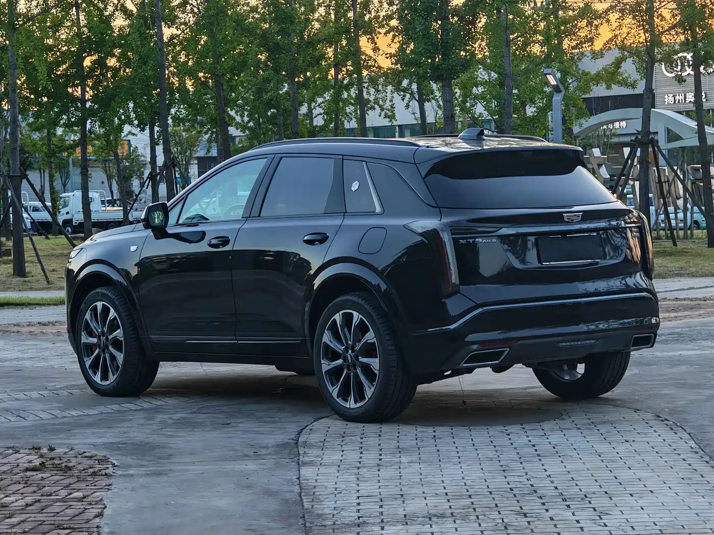 Cadillac XT5 2025 2025 Model 2.0T Platinum