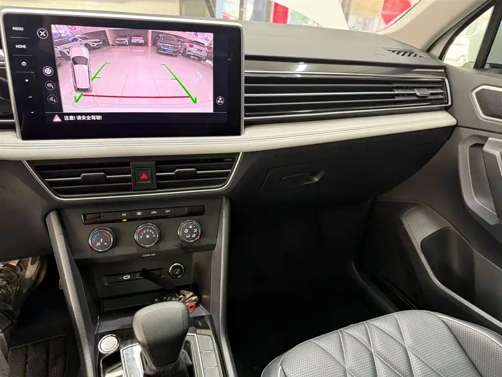 Volkswagen Tiguan L 2023 280TSI 2WD Trend Limited Edition фото 17