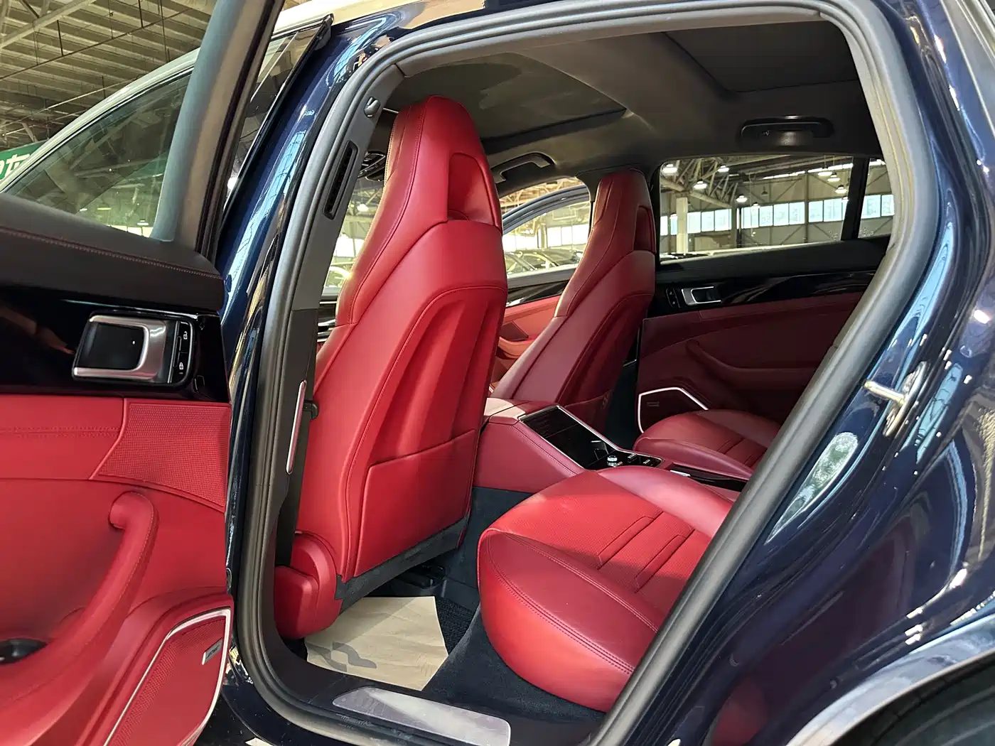 Porsche Panamera 2019 Panamera 2.9T фото 19