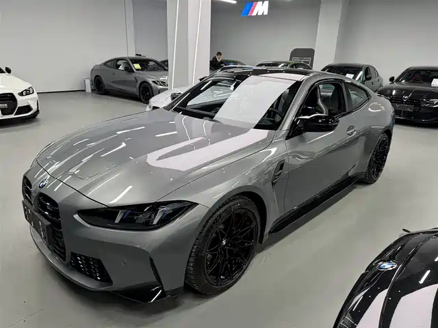 BMW M4 2024 BMW M4 Coupe M xDrive Competition — фото 1