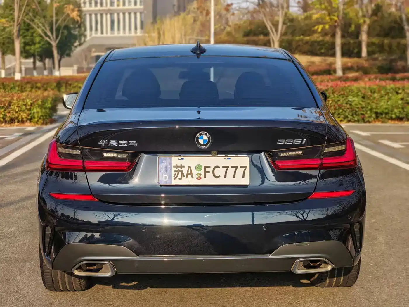 BMW 3-SERIES