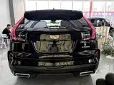 Фото 14 - Cadillac XT4