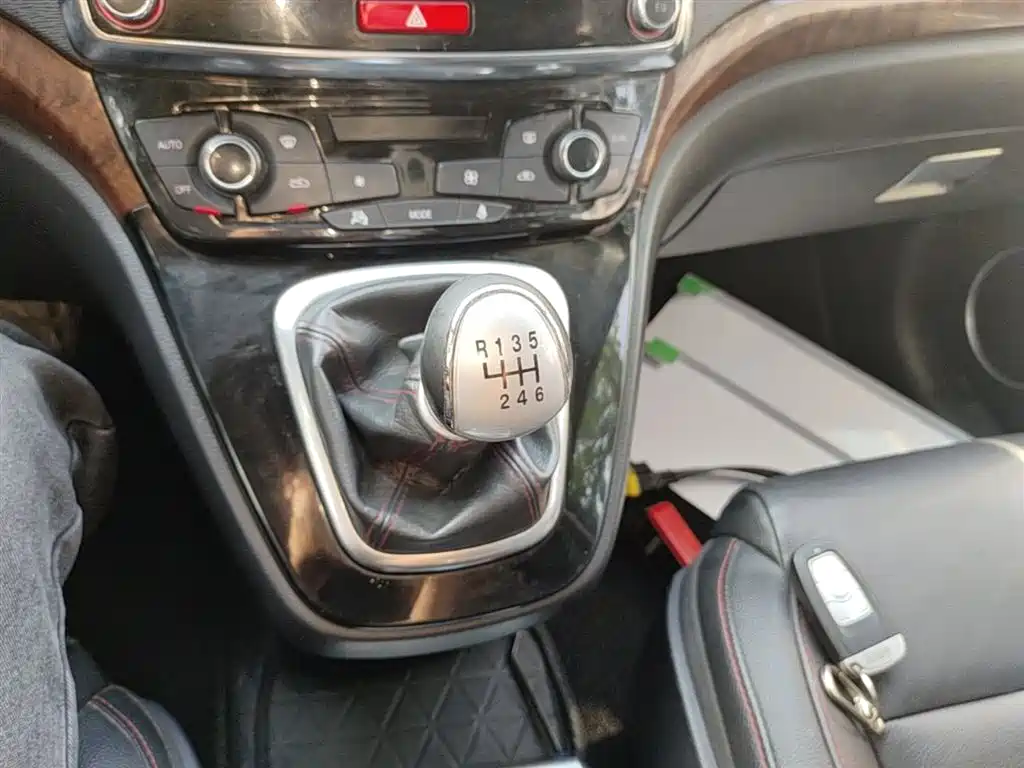 Haval H6 2014 Sport 1.5T Manual 2WD Elite фото 14