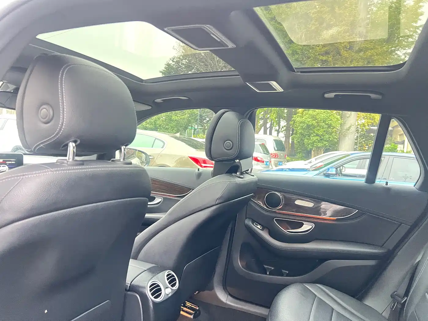 Mercedes-Benz GLC 2019 GLC 260 4MATIC Dynamic фото 13